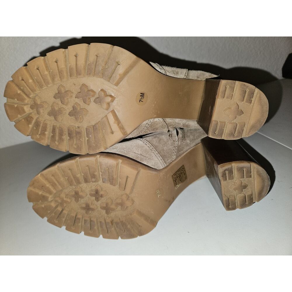TORY BURCH Leigh 90 MM Lug Sole Booties Tan Women's SZ 7.5 - Picture 12 of 16